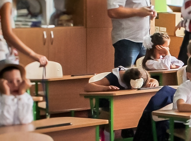Родители честно рассказали, что им&nbsp;не&nbsp;нравится в&nbsp;современной школе. Набралось 12&nbsp;острых вопросов